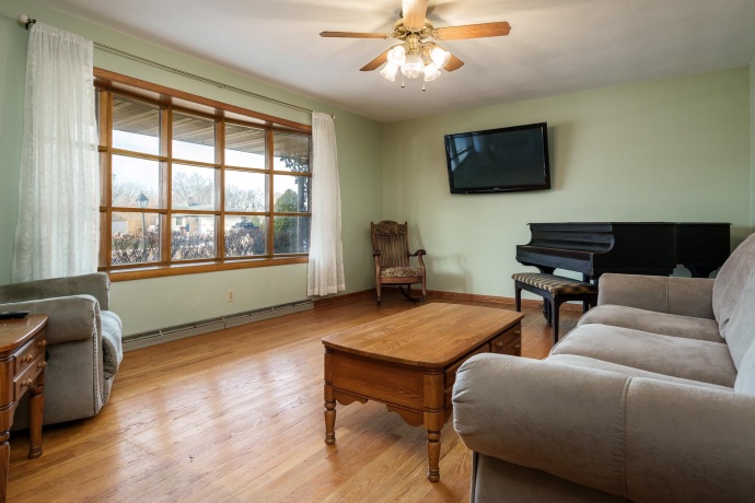 309 Whittemore, SOUTH BELOIT, Illinois 61080, 3 Bedrooms Bedrooms, ,2 BathroomsBathrooms,House,For Sale,Whittemore,202507715