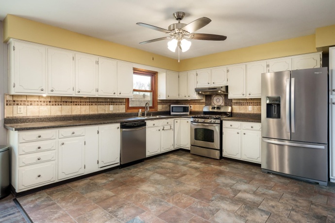 309 Whittemore, SOUTH BELOIT, Illinois 61080, 3 Bedrooms Bedrooms, ,2 BathroomsBathrooms,House,For Sale,Whittemore,202507715