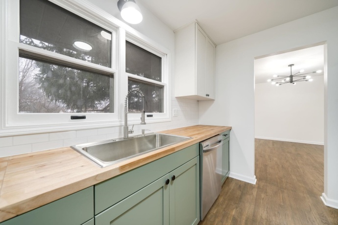 1614 Huntington, DEKALB, Illinois 60115, 3 Bedrooms Bedrooms, ,2 BathroomsBathrooms,House,For Sale,Huntington,202507717