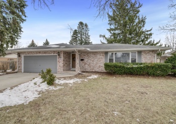 1614 Huntington, DEKALB, Illinois 60115, 3 Bedrooms Bedrooms, ,2 BathroomsBathrooms,House,For Sale,Huntington,202507717