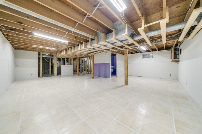 1614 Huntington, DEKALB, Illinois 60115, 3 Bedrooms Bedrooms, ,2 BathroomsBathrooms,House,For Sale,Huntington,202507717