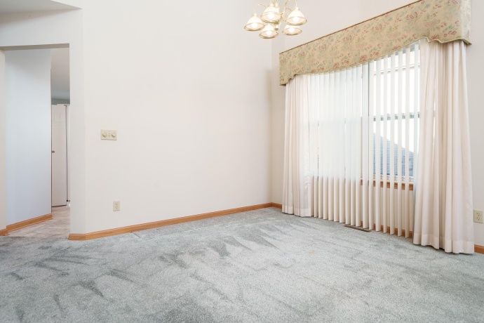 206 BEAR DUSK, BELVIDERE, Illinois 61008, 3 Bedrooms Bedrooms, ,2 BathroomsBathrooms,House,For Sale,BEAR DUSK,202507718