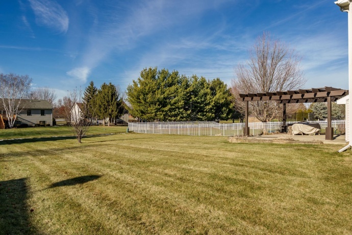 206 BEAR DUSK, BELVIDERE, Illinois 61008, 3 Bedrooms Bedrooms, ,2 BathroomsBathrooms,House,For Sale,BEAR DUSK,202507718