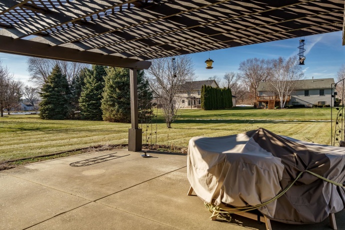 206 BEAR DUSK, BELVIDERE, Illinois 61008, 3 Bedrooms Bedrooms, ,2 BathroomsBathrooms,House,For Sale,BEAR DUSK,202507718