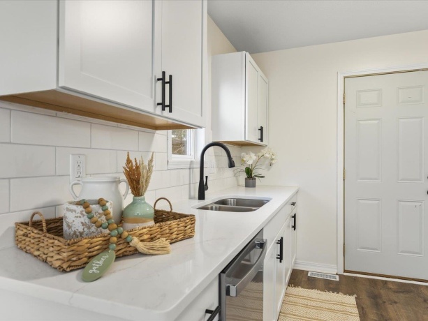 4144 Westridge, WINNEBAGO, Illinois 61088, 3 Bedrooms Bedrooms, ,2 BathroomsBathrooms,House,For Sale,Westridge,202507720