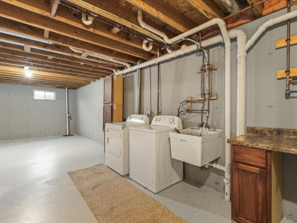 4144 Westridge, WINNEBAGO, Illinois 61088, 3 Bedrooms Bedrooms, ,2 BathroomsBathrooms,House,For Sale,Westridge,202507720