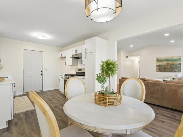 4144 Westridge, WINNEBAGO, Illinois 61088, 3 Bedrooms Bedrooms, ,2 BathroomsBathrooms,House,For Sale,Westridge,202507720