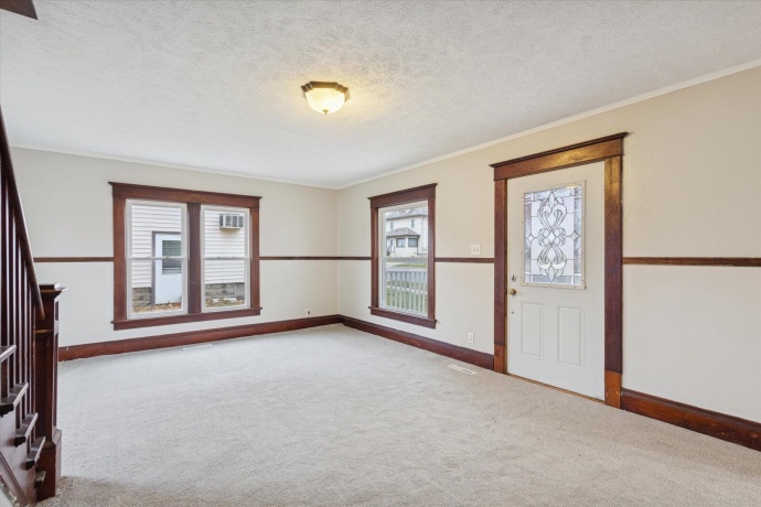 2226 8th, MONROE, Wisconsin 53566, 3 Bedrooms Bedrooms, ,1 BathroomBathrooms,House,For Sale,8th,202507199