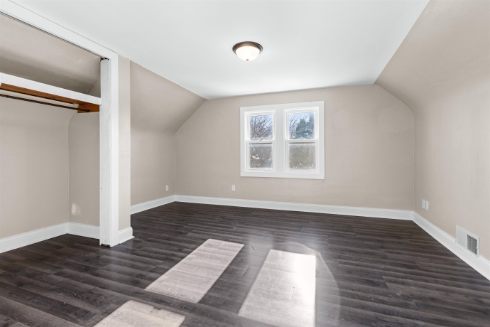 812 Jordan Place, ROCKFORD, Illinois 61108, 3 Bedrooms Bedrooms, ,2 BathroomsBathrooms,House,For Sale,Jordan Place,202507721