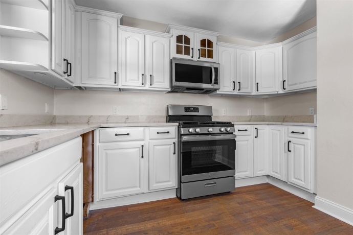 812 Jordan Place, ROCKFORD, Illinois 61108, 3 Bedrooms Bedrooms, ,2 BathroomsBathrooms,House,For Sale,Jordan Place,202507721