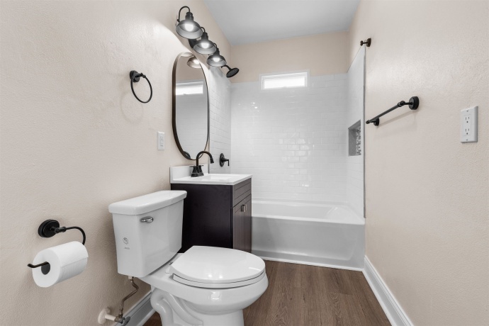 812 Jordan Place, ROCKFORD, Illinois 61108, 3 Bedrooms Bedrooms, ,2 BathroomsBathrooms,House,For Sale,Jordan Place,202507721