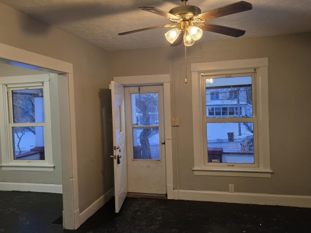 1021 Rockton, ROCKFORD, Illinois 61103, 3 Bedrooms Bedrooms, ,1 BathroomBathrooms,House,For Sale,Rockton,202507534