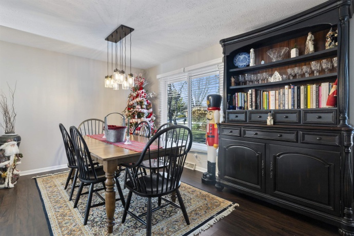 5901 Sandringham, ROCKFORD, Illinois 61107, 3 Bedrooms Bedrooms, ,2 BathroomsBathrooms,House,For Sale,Sandringham,202507722