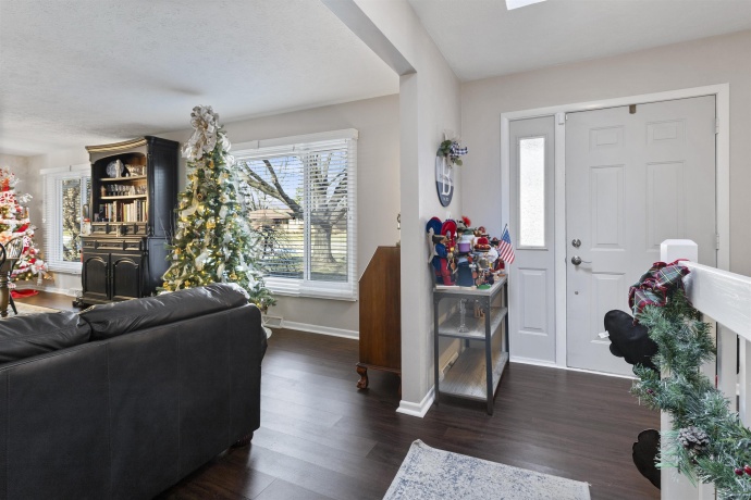 5901 Sandringham, ROCKFORD, Illinois 61107, 3 Bedrooms Bedrooms, ,2 BathroomsBathrooms,House,For Sale,Sandringham,202507722