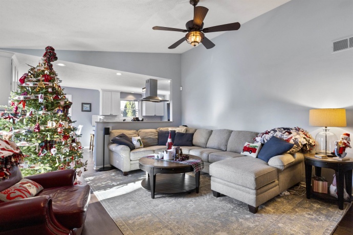 5901 Sandringham, ROCKFORD, Illinois 61107, 3 Bedrooms Bedrooms, ,2 BathroomsBathrooms,House,For Sale,Sandringham,202507722