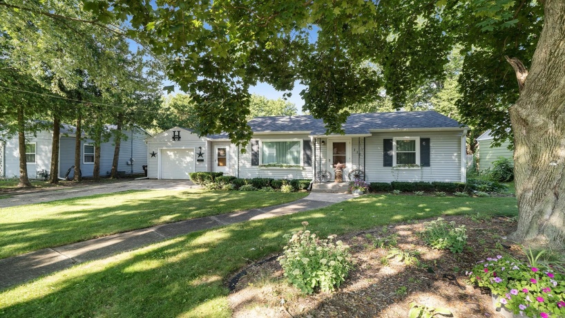 112 Hannah, MOUNT MORRIS, Illinois 61054, 3 Bedrooms Bedrooms, ,1 BathroomBathrooms,House,For Sale,Hannah,202507729