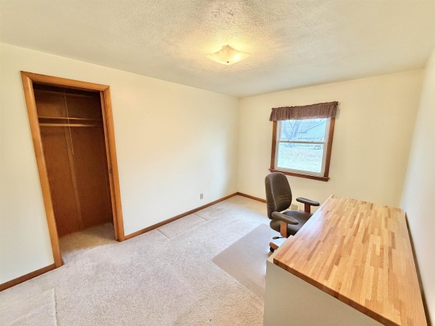 305 Pershing, STILLMAN VALLEY, Illinois 61084, 3 Bedrooms Bedrooms, ,2 BathroomsBathrooms,House,For Sale,Pershing,202507735