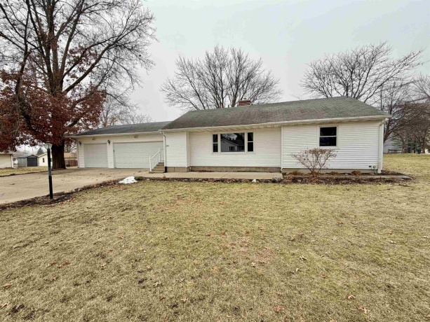 305 Pershing, STILLMAN VALLEY, Illinois 61084, 3 Bedrooms Bedrooms, ,2 BathroomsBathrooms,House,For Sale,Pershing,202507735