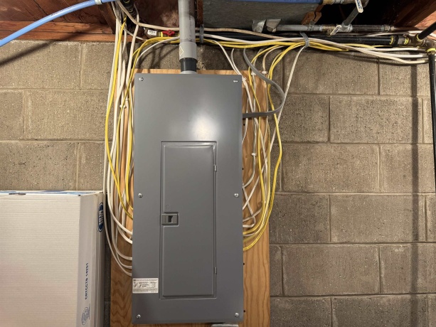 305 Pershing, STILLMAN VALLEY, Illinois 61084, 3 Bedrooms Bedrooms, ,2 BathroomsBathrooms,House,For Sale,Pershing,202507735