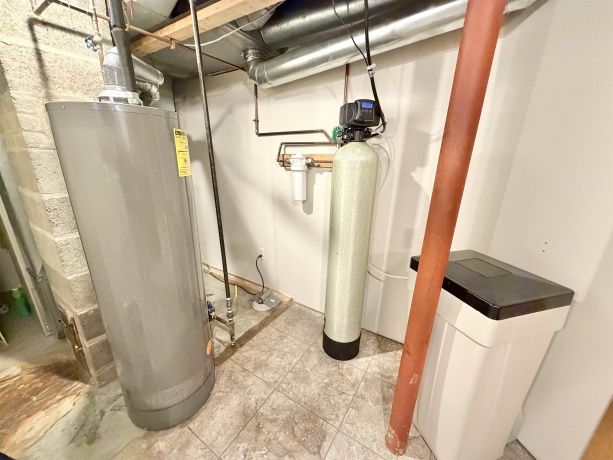 305 Pershing, STILLMAN VALLEY, Illinois 61084, 3 Bedrooms Bedrooms, ,2 BathroomsBathrooms,House,For Sale,Pershing,202507735