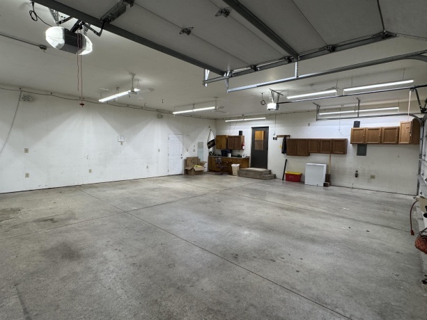 305 Pershing, STILLMAN VALLEY, Illinois 61084, 3 Bedrooms Bedrooms, ,2 BathroomsBathrooms,House,For Sale,Pershing,202507735