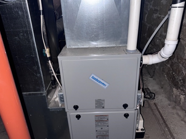 8976 Main, LEAF RIVER, Illinois 61047, 3 Bedrooms Bedrooms, ,2 BathroomsBathrooms,House,For Sale,Main,202507736