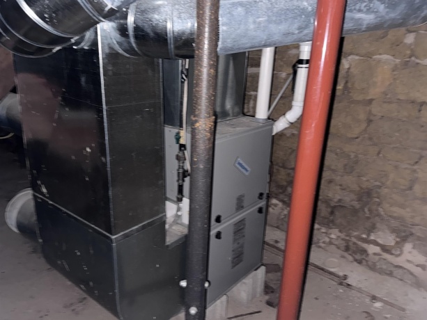 8976 Main, LEAF RIVER, Illinois 61047, 3 Bedrooms Bedrooms, ,2 BathroomsBathrooms,House,For Sale,Main,202507736