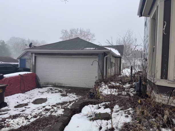 8976 Main, LEAF RIVER, Illinois 61047, 3 Bedrooms Bedrooms, ,2 BathroomsBathrooms,House,For Sale,Main,202507736