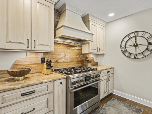 14161 Hickory Rise, ROSCOE, Illinois 61073, 5 Bedrooms Bedrooms, ,3 BathroomsBathrooms,House,For Sale,Hickory Rise,202507740