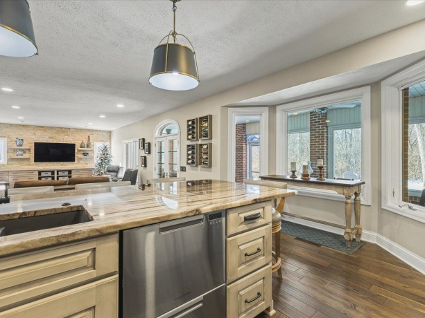 14161 Hickory Rise, ROSCOE, Illinois 61073, 5 Bedrooms Bedrooms, ,3 BathroomsBathrooms,House,For Sale,Hickory Rise,202507740