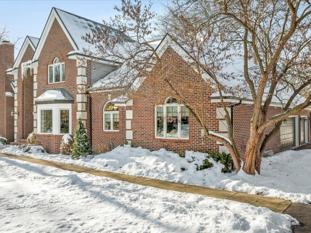 14161 Hickory Rise, ROSCOE, Illinois 61073, 5 Bedrooms Bedrooms, ,3 BathroomsBathrooms,House,For Sale,Hickory Rise,202507740