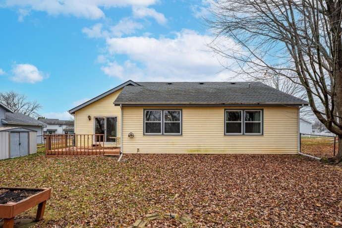 1219 6th, BELVIDERE, Illinois 61008, 2 Bedrooms Bedrooms, ,1 BathroomBathrooms,House,For Sale,6th,202507741