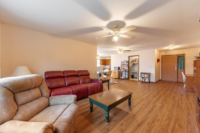 1219 6th, BELVIDERE, Illinois 61008, 2 Bedrooms Bedrooms, ,1 BathroomBathrooms,House,For Sale,6th,202507741