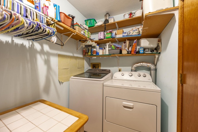 1219 6th, BELVIDERE, Illinois 61008, 2 Bedrooms Bedrooms, ,1 BathroomBathrooms,House,For Sale,6th,202507741