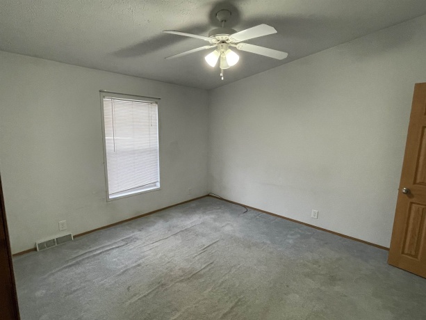 562 Seasons, BELVIDERE, Illinois 61008, 3 Bedrooms Bedrooms, ,2 BathroomsBathrooms,House,For Sale,Seasons,202507252