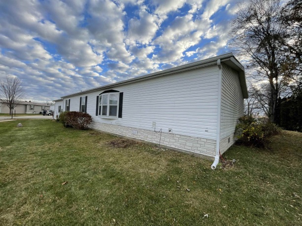 562 Seasons, BELVIDERE, Illinois 61008, 3 Bedrooms Bedrooms, ,2 BathroomsBathrooms,House,For Sale,Seasons,202507252