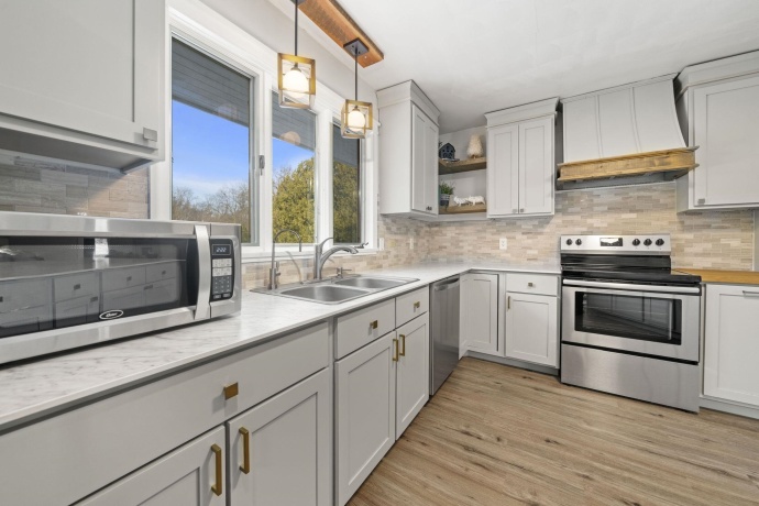 804 Jackson, OREGON, Illinois 61061, 4 Bedrooms Bedrooms, ,2 BathroomsBathrooms,House,For Sale,Jackson,202507742