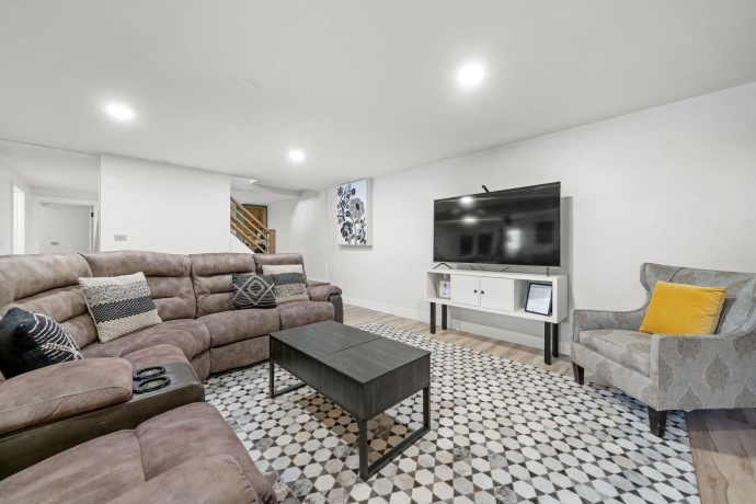 804 Jackson, OREGON, Illinois 61061, 4 Bedrooms Bedrooms, ,2 BathroomsBathrooms,House,For Sale,Jackson,202507742