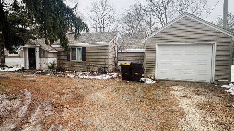 203 Wallace, MACHESNEY PARK, Illinois 61115, 2 Bedrooms Bedrooms, ,1 BathroomBathrooms,House,For Sale,Wallace,202507743