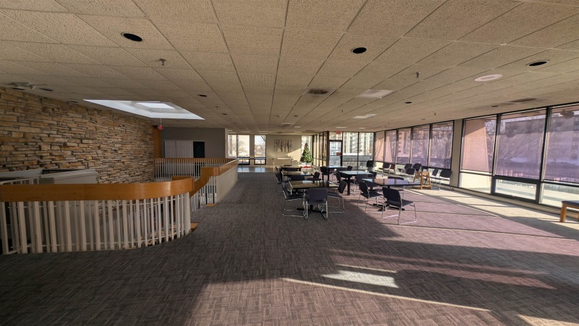 9128 Terrace Unit 2D, NILES, Illinois 60714, 1 Bedroom Bedrooms, ,1 BathroomBathrooms,House,For Sale,Terrace Unit 2D,202507745