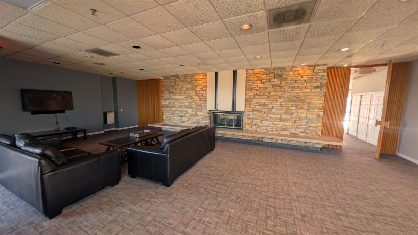 9128 Terrace Unit 2D, NILES, Illinois 60714, 1 Bedroom Bedrooms, ,1 BathroomBathrooms,House,For Sale,Terrace Unit 2D,202507745