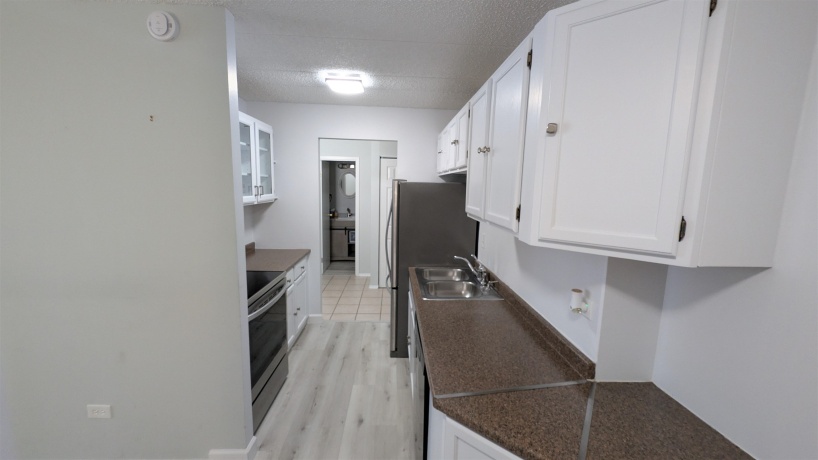 9128 Terrace Unit 2D, NILES, Illinois 60714, 1 Bedroom Bedrooms, ,1 BathroomBathrooms,House,For Sale,Terrace Unit 2D,202507745