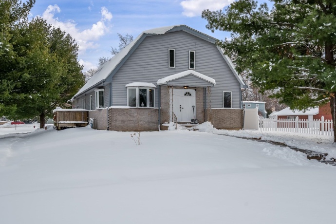 1020 PERRY, BELVIDERE, Illinois 61008, 4 Bedrooms Bedrooms, ,2 BathroomsBathrooms,House,For Sale,PERRY,202507746