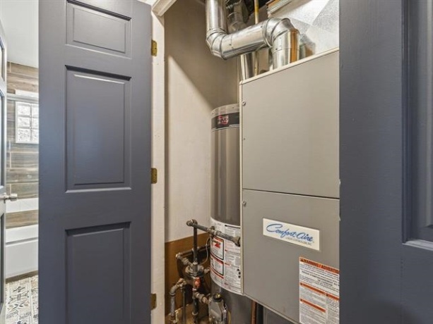 2205 Clover, ROCKFORD, Illinois 61102, 4 Bedrooms Bedrooms, ,2 BathroomsBathrooms,House,For Sale,Clover,202507749