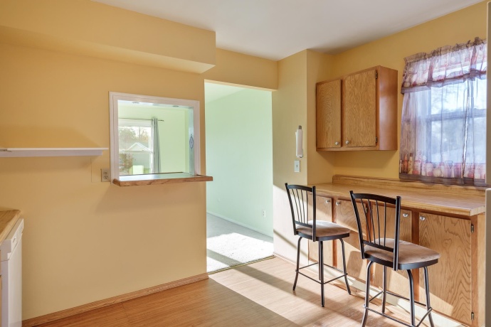 3107 La Salle, ROCKFORD, Illinois 61114, 5 Bedrooms Bedrooms, ,2 BathroomsBathrooms,House,For Sale,La Salle,202507081