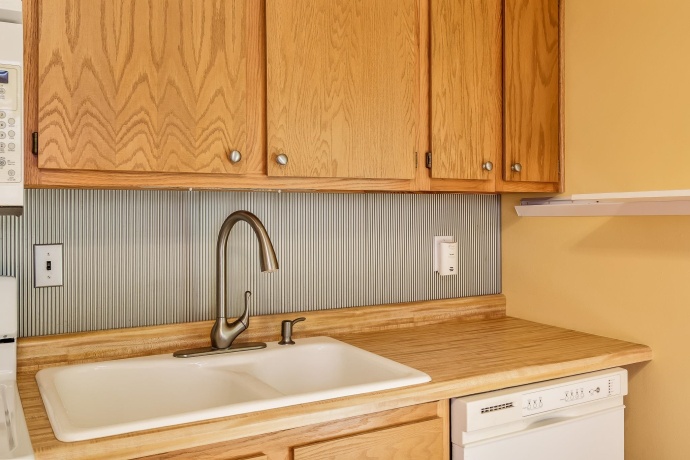 3107 La Salle, ROCKFORD, Illinois 61114, 5 Bedrooms Bedrooms, ,2 BathroomsBathrooms,House,For Sale,La Salle,202507081