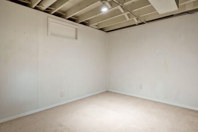 3107 La Salle, ROCKFORD, Illinois 61114, 5 Bedrooms Bedrooms, ,2 BathroomsBathrooms,House,For Sale,La Salle,202507081