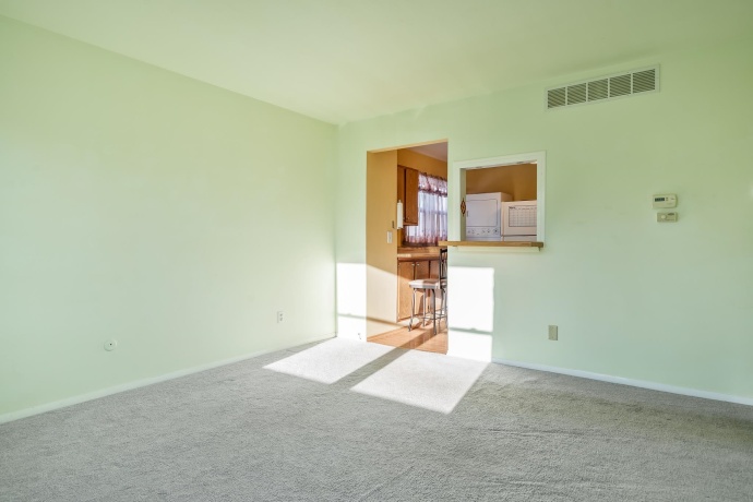 3107 La Salle, ROCKFORD, Illinois 61114, 5 Bedrooms Bedrooms, ,2 BathroomsBathrooms,House,For Sale,La Salle,202507081