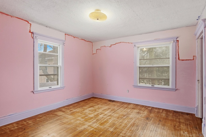 520 OTTAWA, DIXON, Illinois 61021, 3 Bedrooms Bedrooms, ,1 BathroomBathrooms,House,For Sale,OTTAWA,202507751