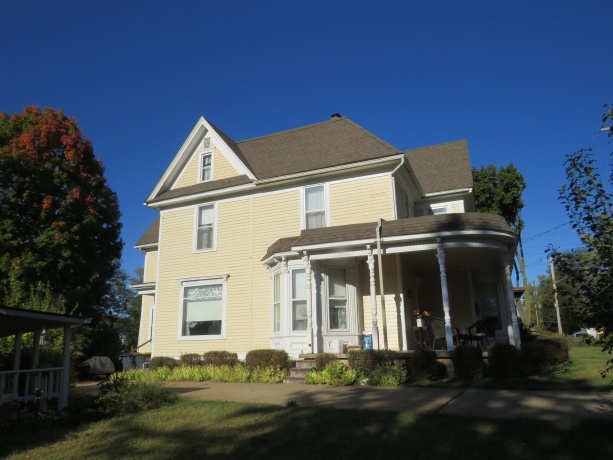 515 Park, GALENA, Illinois 61036, 4 Bedrooms Bedrooms, ,2 BathroomsBathrooms,House,For Sale,Park,202506299